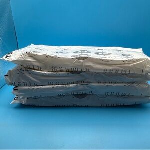 Lot of 200 Medela Breast Milk Storage Bags, 7oz / 210ml ( New, Open Box)